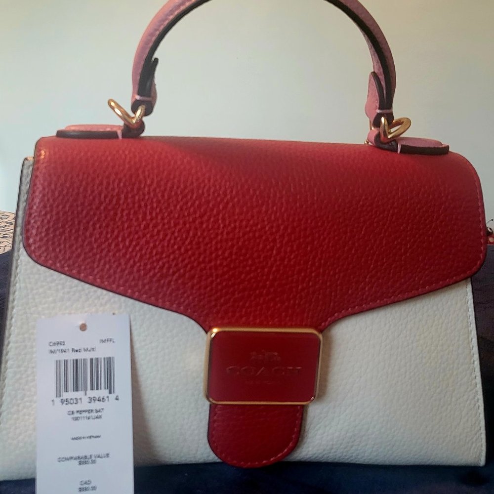 BRAND NEW COACH PURSE-UNIQUE
